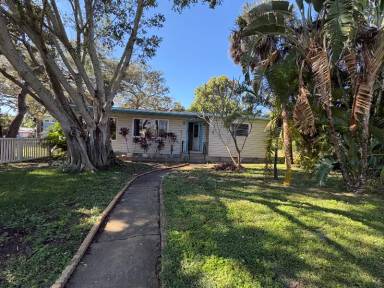 Main picture of 3025 50th St S