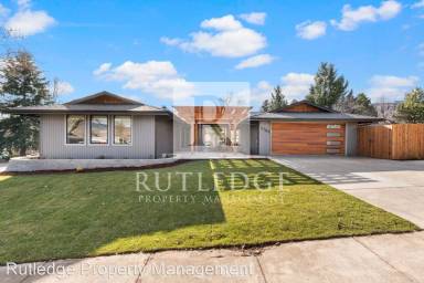 Main picture of 2784 Honor Dr