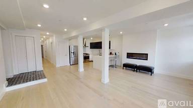 Main picture of 118 Pleasant St
