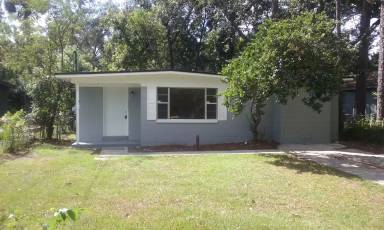 Main picture of 3328 Gilmore St