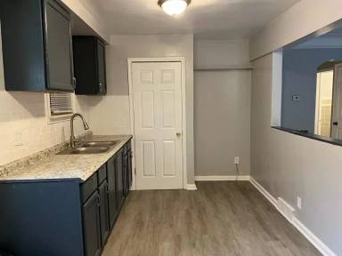 Main picture of 20243 Joann St