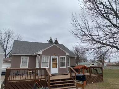 Main picture of 714 4th St SE