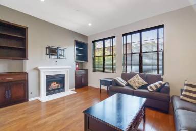 Main picture of 507 W Maple Ave