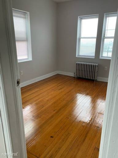 Main picture of 8610 Kennedy Blvd Apartments