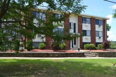 Main picture of 25 Waterman Ave
