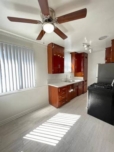 Main picture of 6543 La Mirada Ave