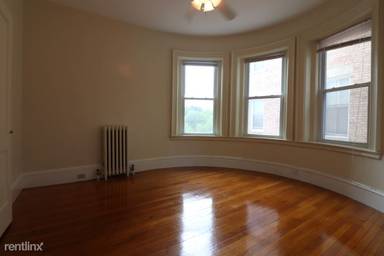 Main picture of 1477 Beacon St