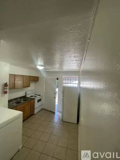 Main picture of 1196 W 30th St