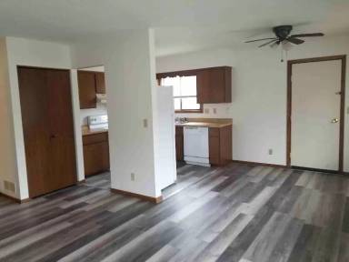Main picture of 2568 Ruth St