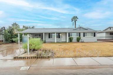 Main picture of 125 E Papago Dr
