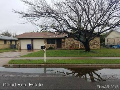 Main picture of 1006 Jackie Jo Ln