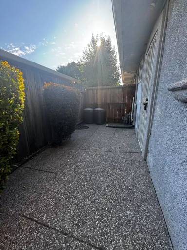 Main picture of 295 Roswell Dr