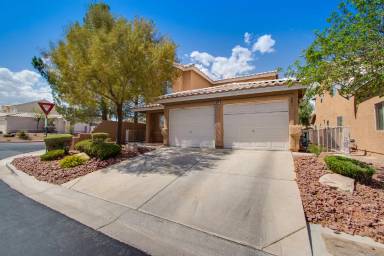 Main picture of 8020 Cetus Cir