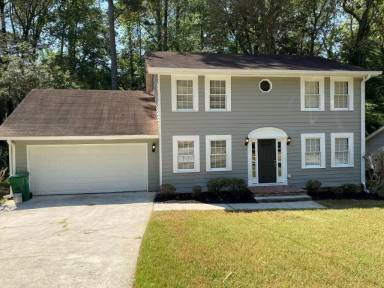 Main picture of 723 Rockborough Dr