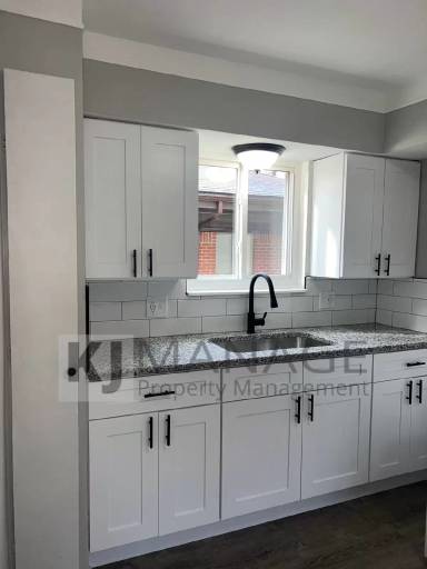 Main picture of 4026 Columbus St