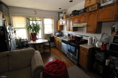 Main picture of 1691 Commonwealth Ave