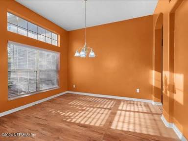 Main picture of 170 Pine Grove Dr