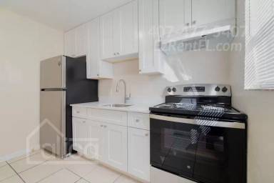 Main picture of 623 9th St