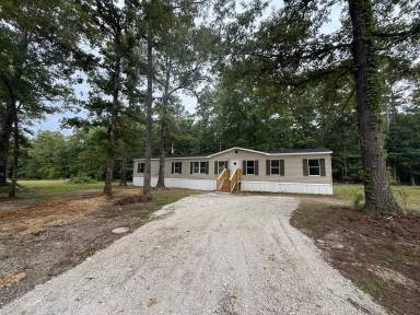 Main picture of 200 Painter Rd NE
