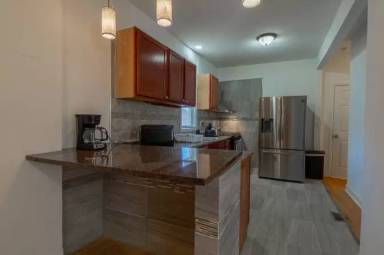 Main picture of 4926 W Medill Ave