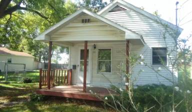 Main picture of 1227 Lake Lansing Rd