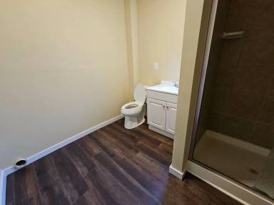 Main picture of 143 Vernon Pl