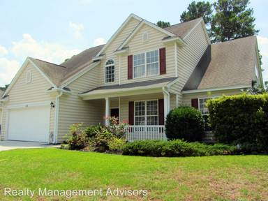 Main picture of 102 Pinecrest Dr