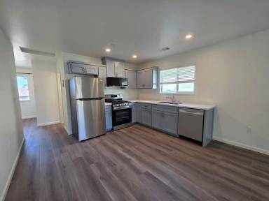 Main picture of 1130 Sun Rd