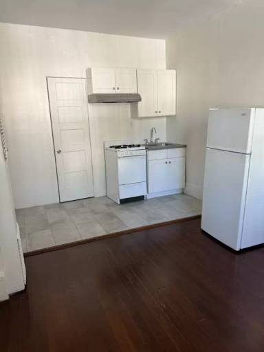Main picture of 1114 Poinsettia Dr