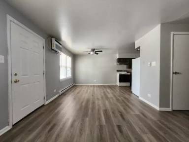 Main picture of 474 W 14th Pl