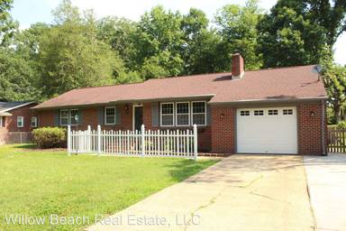 Main picture of 700 York Warwick Dr