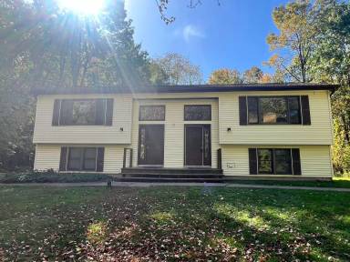 Main picture of 21 Old Amherst Rd