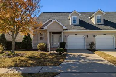 Main picture of 533A Village Green Dr