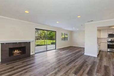 Main picture of 3108 Avenida Christina