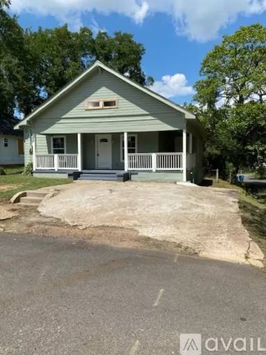 Main picture of 1101 James Farmer St