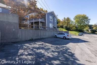 Main picture of 3959 Kent St
