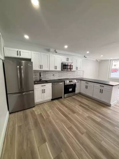 Main picture of 111 Pine St