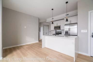 Main picture of 2401 Washington Ave