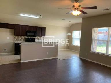 Main picture of 1827 Willowbrook Dr