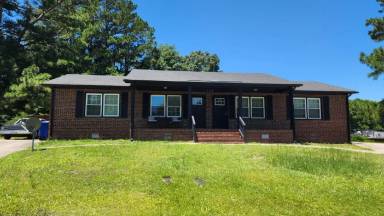 Main picture of 1008B Brownlea Dr