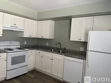 Main picture of 101 Lake Hunter Dr