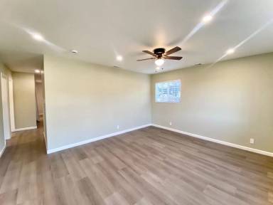 Main picture of 5037 Morris Way