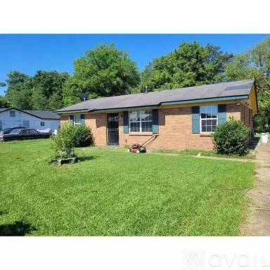 Main picture of 704 Davis St