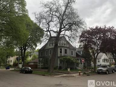 Main picture of 917 Linwood Ave