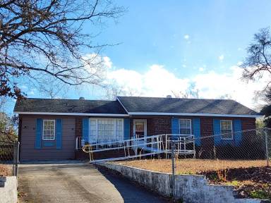 Main picture of 1811 Kenwood Ave