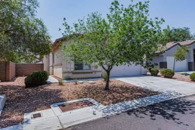 Main picture of 4899 Monteleone Ave