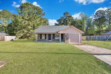 Main picture of 25 Hunters Branch Dr