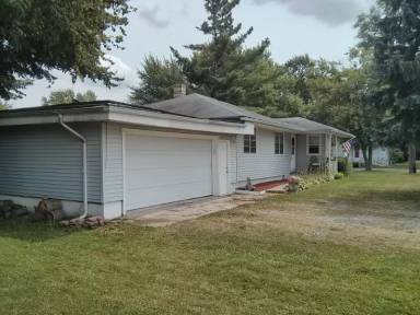 Main picture of 10901 Huron St