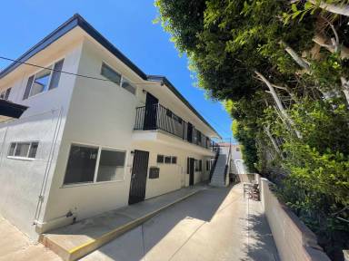 Main picture of 2250 Garnet Ave