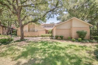 Main picture of 512 Country Wood Ct